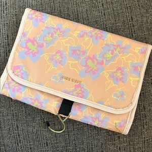 Nine West Make up case Travel Organizer Bag hanging
